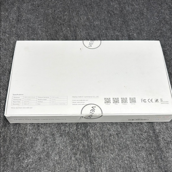 A15 Pro Graphics Tablet - White - Picture 6 of 12